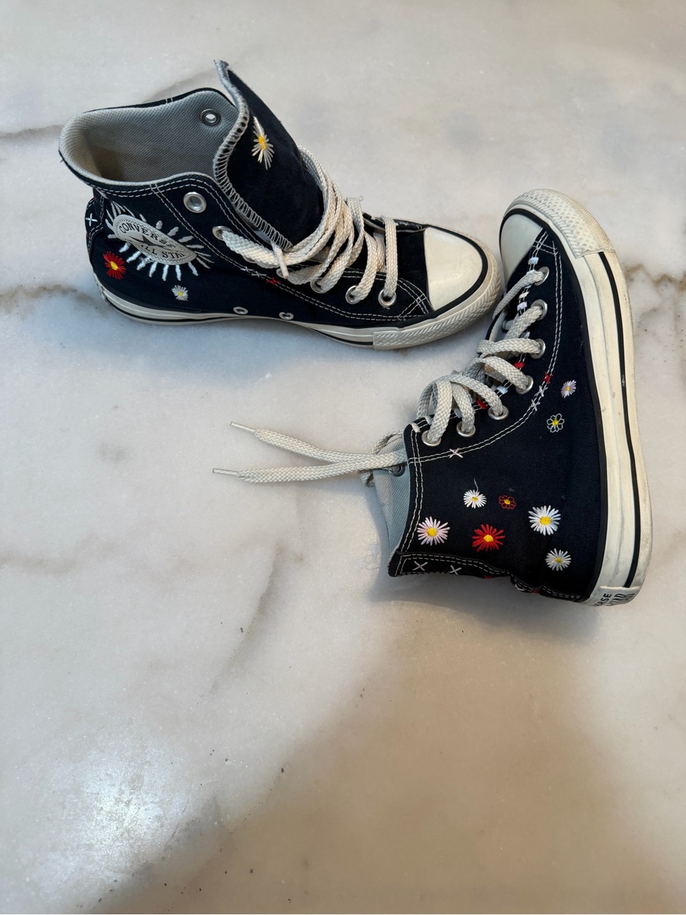 Converse Women’s Black High-Top Sneakers with Multicolor Daisy Embroidery